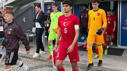 16 yaşındaki Mertcan Ayhan'a Roma kancası