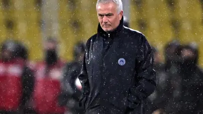 Mourinho'nun maçı çeviren konuşmasını anlattı: "Bizim palyaço olmamızı istiyorlar"