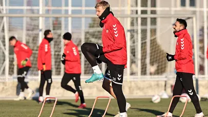 Sivasspor'da izin sona erdi, Galatasaray mesaisi başladı