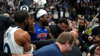 NBA'de olaylı maç: Kavga çıktı, 7 isim ihraç edildi