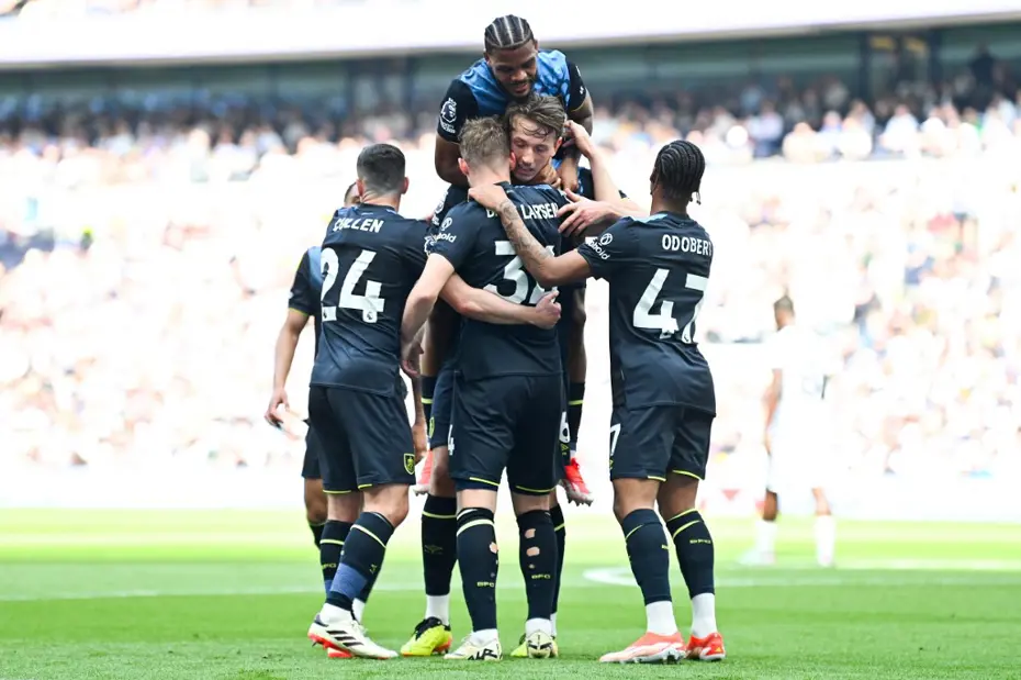 Dünyanın en çok gelir elde eden takımları belli oldu: Tam 198 milyon Euro’yu kasasına koydu - 10 Dünyanın en çok gelir elde eden takımları belli oldu: Tam 198 milyon Euro’yu kasasına koydu - 10