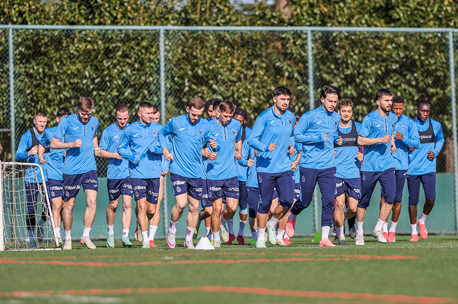 Fatih Tekke kafileyi belirledi: Trabzonspor'un Başakşehir maçı kadrosu