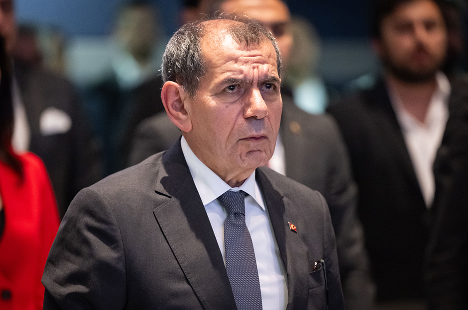 Galatasaray'da "erken seçim" iddiası