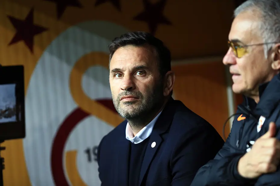 Okan Buruk bir kez daha tarihe geçti - 8