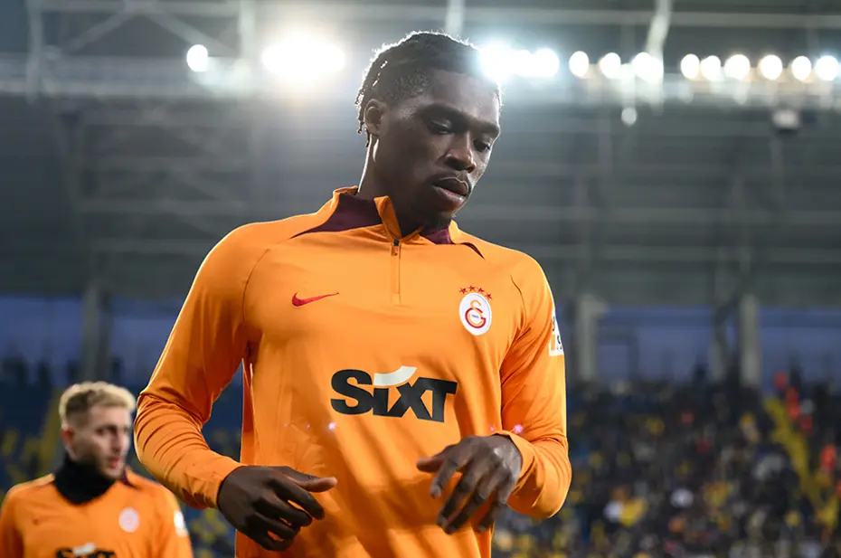 Werder Bremen'den Derrick Köhn açıklaması: Satın alma opsiyonu kullanılacak mı? - 4 Werder Bremen'den Derrick Köhn açıklaması: Satın alma opsiyonu kullanılacak mı? - 4