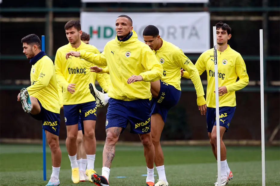 Fenerbahçe'de Union Saint Gilloise maçı için Fred kararı - 7 Fenerbahçe'de Union Saint Gilloise maçı için Fred kararı - 7