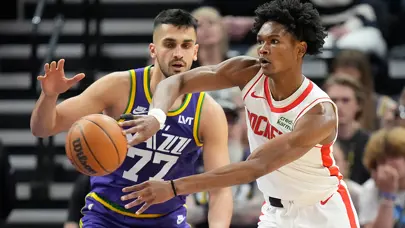 Ömer Faruk Yurtseven'den Utah'ın galibiyetine 10 sayılık katkı