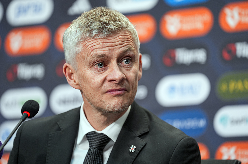 Solskjaer maça dakikalar kala sağ bekteki sürprizin nedenini açıkladı