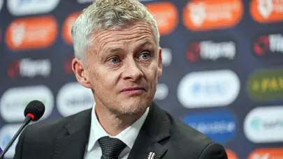 Solskjaer maça dakikalar kala sağ bekteki sürprizin nedenini açıkladı