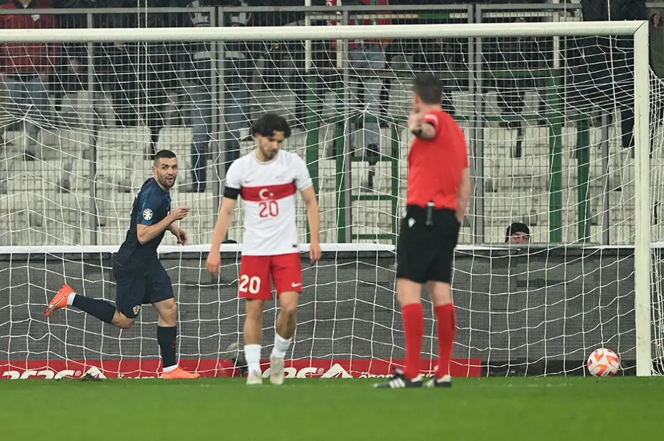 "Kenarda bir teknik direktöre ihtiyacımız vardı" Spor yazarları Milli Takım için ne dedi? - 3