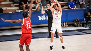 Ay-yıldızlılar U18 Avrupa Şampiyonası'nda çeyrek finale yükseldi