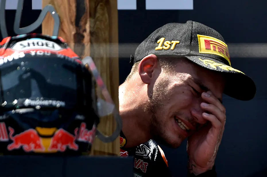 İNANILMAZ: Tüm dünya Deniz Öncü'nün tarihe geçtiği yarışı konuşuyor - 3