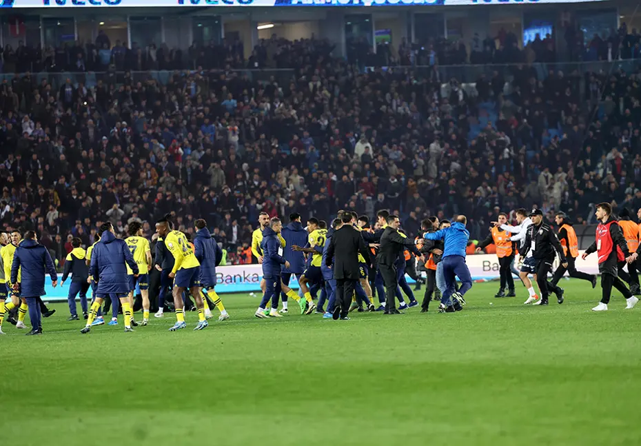 Fenerbahçe ligden çekilirse ne olacak? İşte cevap bekleyen sorular... - 12