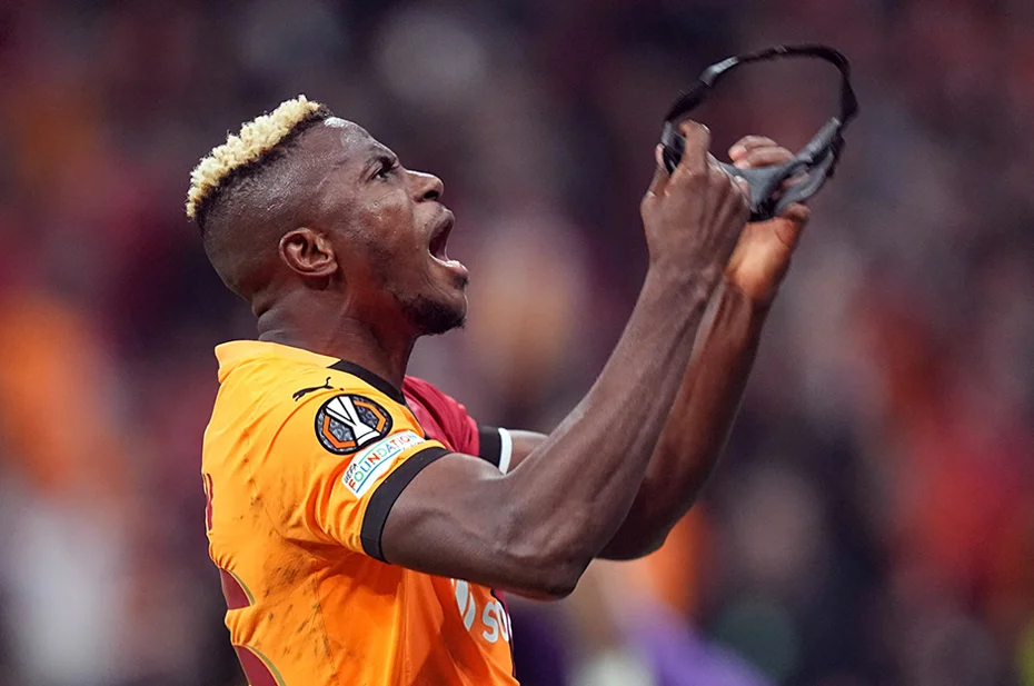 Victor Osimhen'e inanılması güç teklif: Napoli çaresiz bir şekilde razı oldu - 1 Victor Osimhen'e inanılması güç teklif: Napoli çaresiz bir şekilde razı oldu - 1