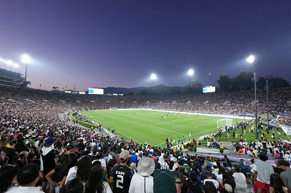 Los Angeles derbisi El Trafico'da seyirci rekoru - 2