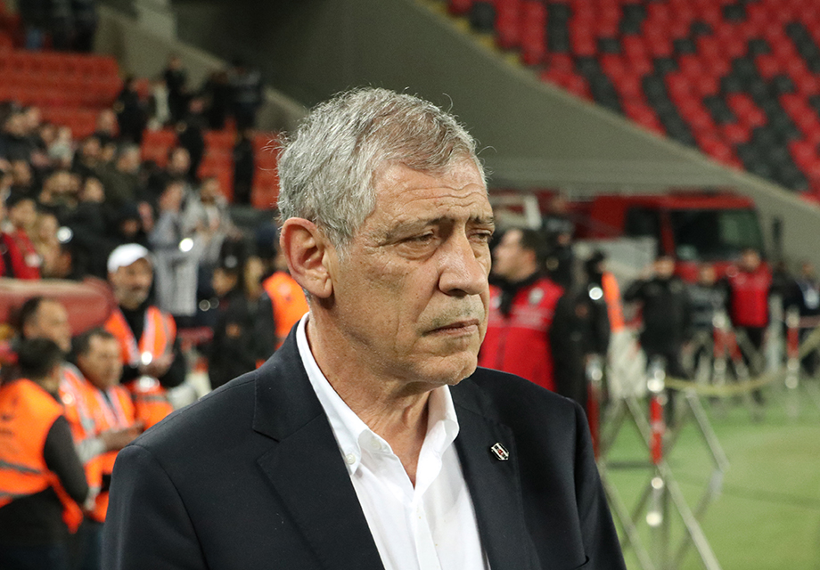 Fernando Santos özür diledi, "Sorumluluk benim" dedi