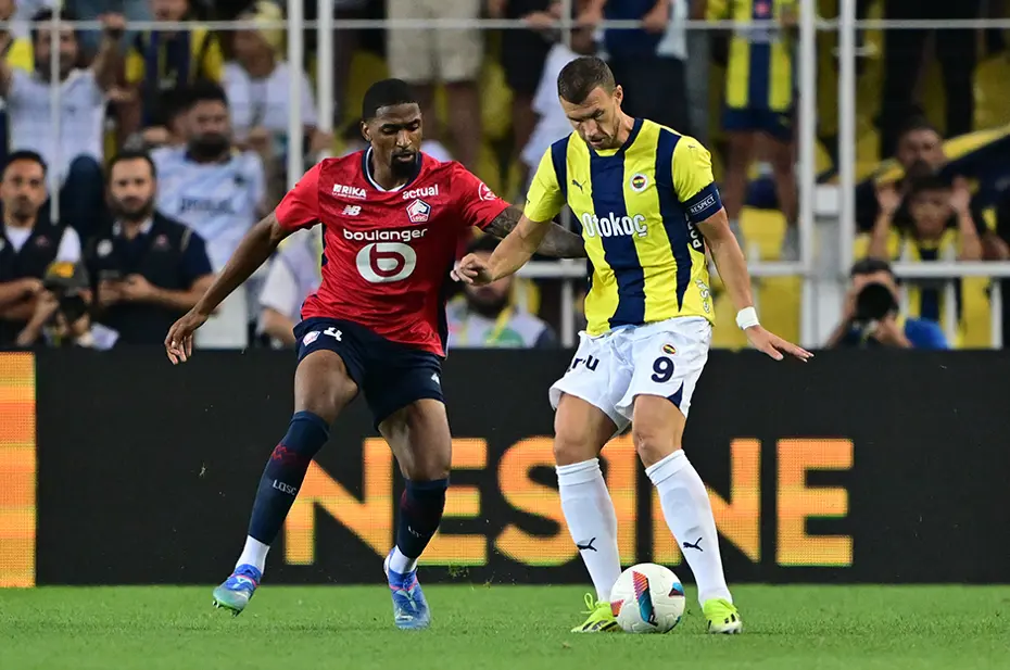 Fenerbahçe - Lille maçından kareler: Mourinho'dan Tadic sürprizi - 6 Fenerbahçe - Lille maçından kareler: Mourinho'dan Tadic sürprizi - 6