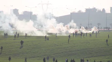 Batman'da maçın ardından taşkınlık çıkaran gruba polis müdahale etti