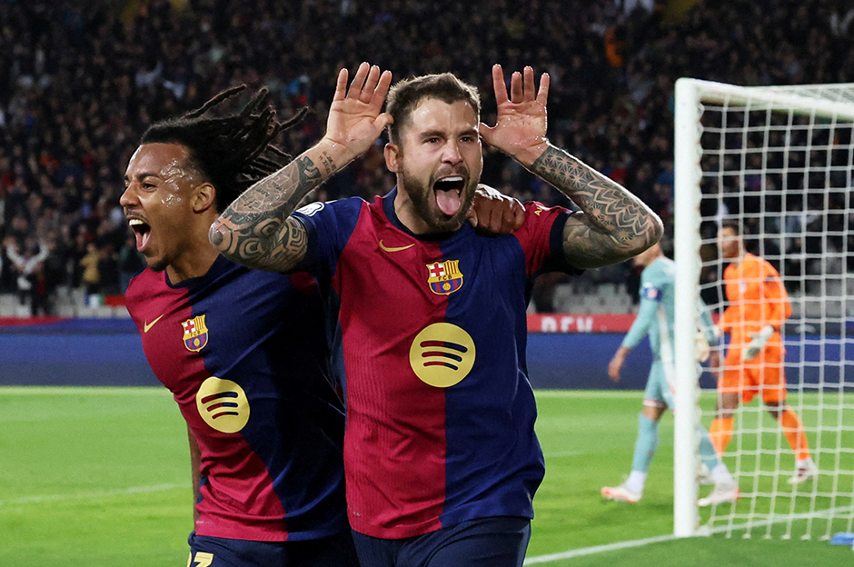 Barcelona tecrübeli yıldızının sözleşmesini uzattı