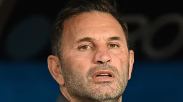 Apandisiti patlayan Okan Buruk operasyon geçirdi