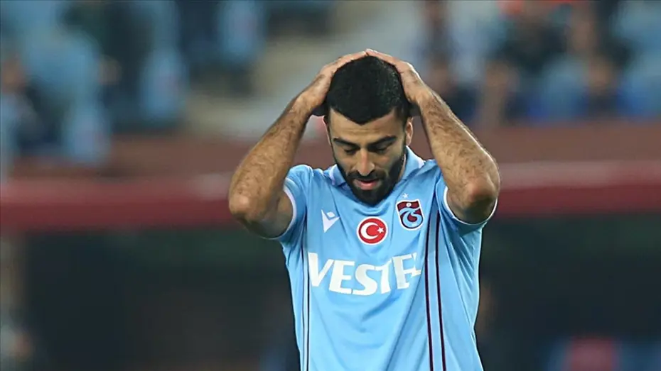 Trabzonspor'da devre arasında ayrılık: İstanbul ekipleriyle temasta - 9 Trabzonspor'da devre arasında ayrılık: İstanbul ekipleriyle temasta - 9