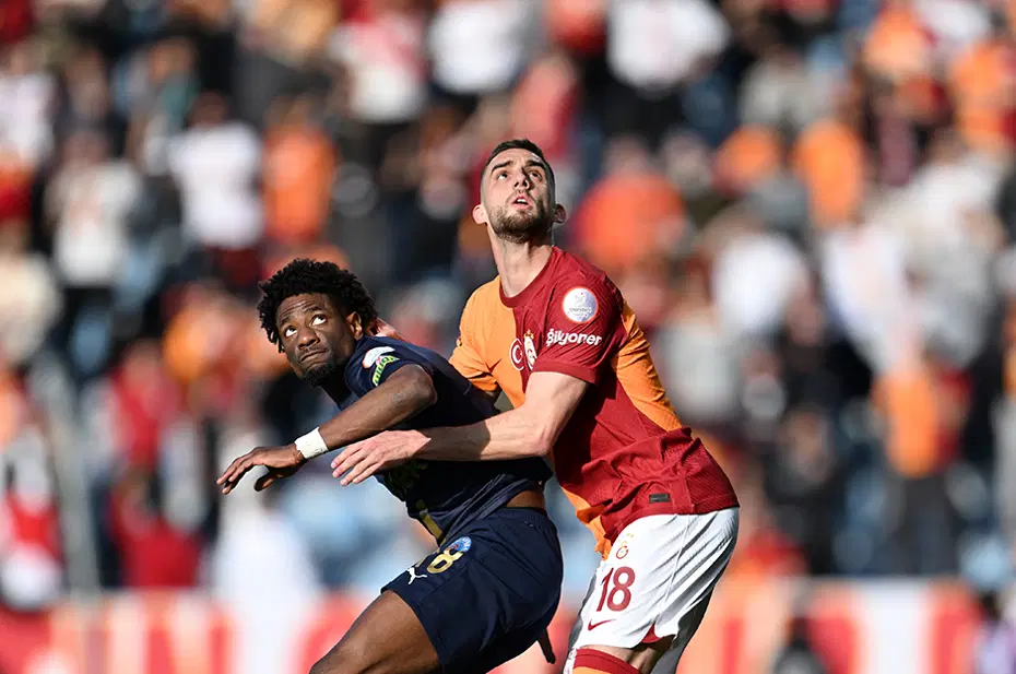 Galatasaray'ın yeni stoperi performansıyla tam not aldı - 2