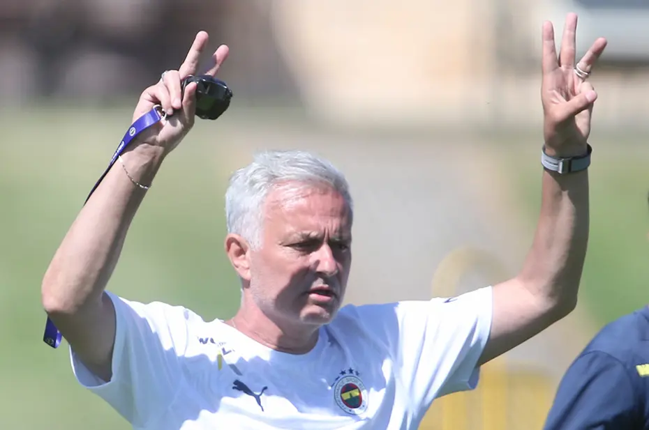 Jose Mourinho bir ismin daha üstünü çizdi: Kadroda 2 değişiklik - 2 Jose Mourinho bir ismin daha üstünü çizdi: Kadroda 2 değişiklik - 2