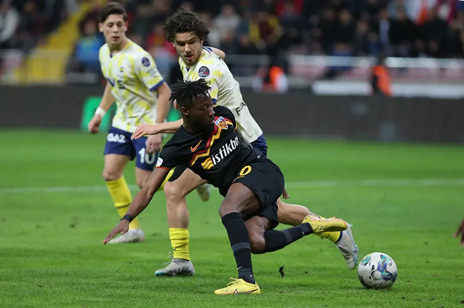 Rıdvan Dilmen açıkladı: "Ferdi Kadıoğlu'na talip var" - 8