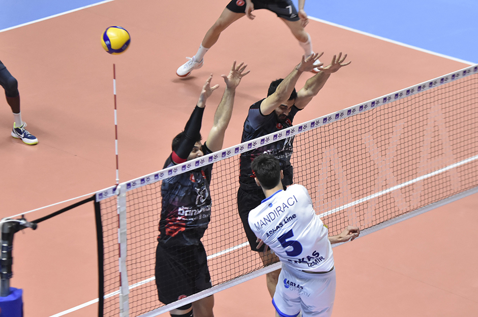 Kupada ilk finalist Arkas Spor