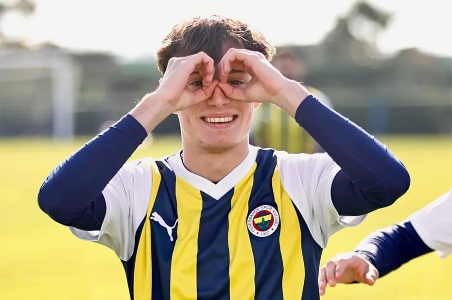 Fenerbahçe'de yeni bir yıldız doğuyor: Emirhan Arkutcu - 4