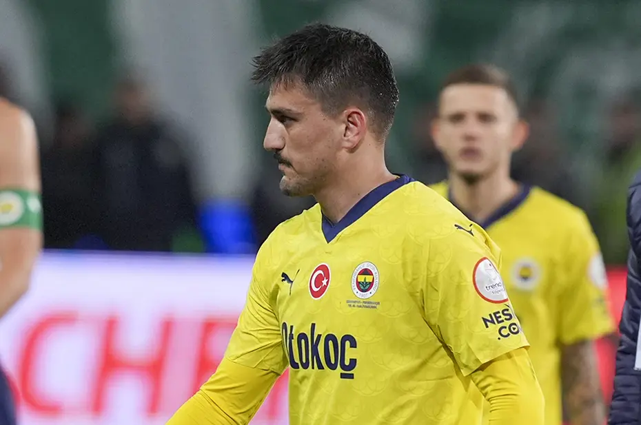 Semih Şentürk'ten Fenerbahçeli yıldız için flaş iddia: "Bu şekilde kadroya da giremez" - 7 Semih Şentürk'ten Fenerbahçeli yıldız için flaş iddia: "Bu şekilde kadroya da giremez" - 7