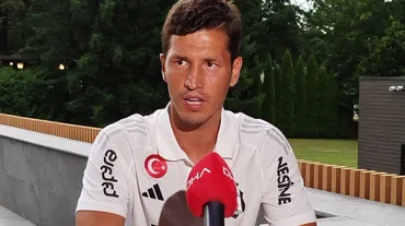 Salih Uçan'dan Van Bronckhorst'un oyun sistemine dair önemli detay