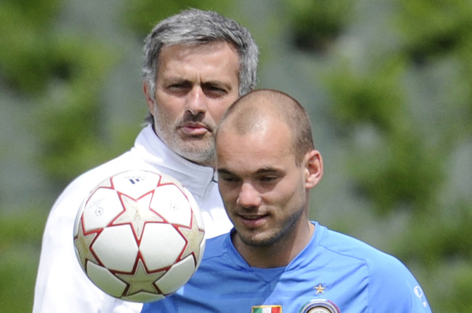Wesley Sneijder'den Mourinho'ya telefon: Görüşmeyi bizzat aktardı