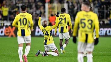 Derbiye Anderson Talisca damgası: Fenerbahçe zirvede puan farkını azalttı