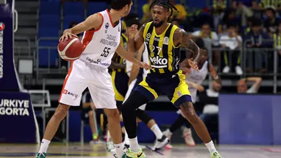 Fenerbahçe Beko sezonu farklı galibiyetle açtı