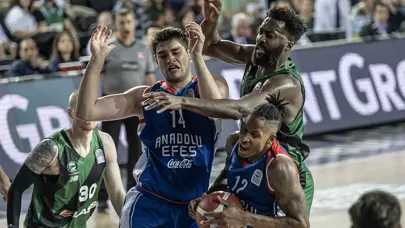 Darüşşafaka'yı eleyen Anadolu Efes yarı finalde