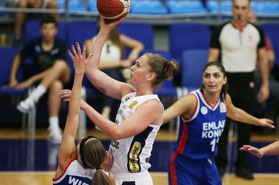 Fenerbahçe Alagöz Holding üst üste üçüncü galibiyetini aldı