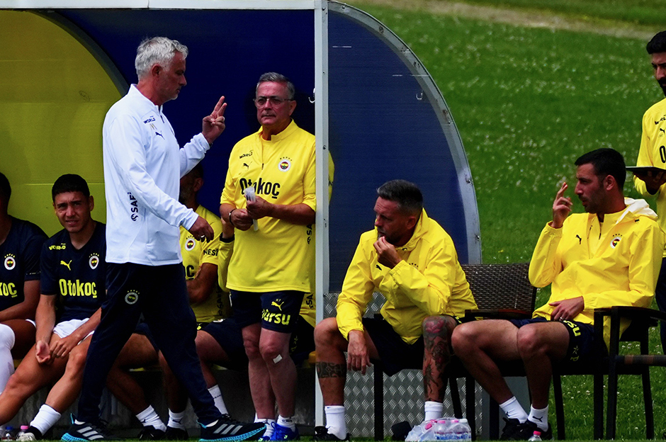 Mourinho'nun ilk maçında Fenerbahçe'de dikkat çeken isimler