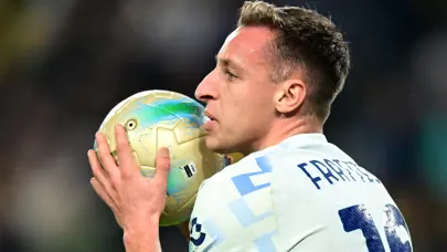 İtalyanlar transferi duyurdu: Fenerbahçe'nin istediği Davide Frattesi kararını verdi