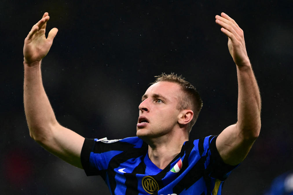 İtalyanlar flaş transfer haberi geçti: Fenerbahçe, Davide Frattesi'nin peşinde | NTVSpor