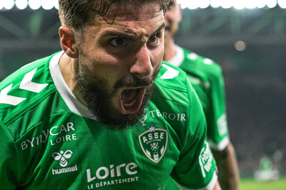 Sergen Yalçın'ın yönetimden istediği ilk transfer ortaya çıktı: Oyuncu gelmeye dünden razı - 2 Sergen Yalçın'ın yönetimden istediği ilk transfer ortaya çıktı: Oyuncu gelmeye dünden razı - 2