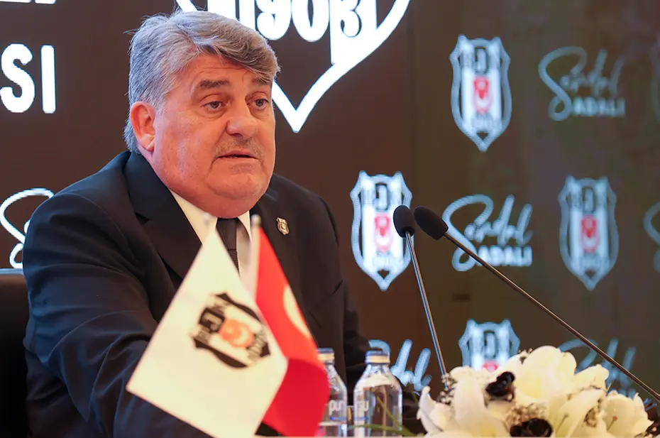 Serdal Adalı'dan olay sözler: "Beşiktaş'ın yabancı sermayeye satılması için uğraşanlar var" - 6 Serdal Adalı'dan olay sözler: "Beşiktaş'ın yabancı sermayeye satılması için uğraşanlar var" - 6