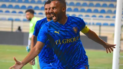 37 yaşındaki Yasin Öztekin ligi sallıyor: Gol krallığında zirvede