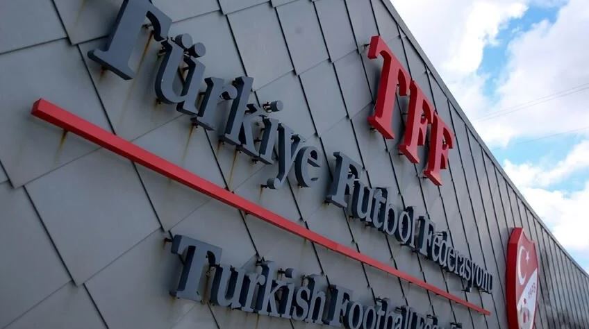 PFDK'dan Fenerbahçe ve Galatasaray'a ceza