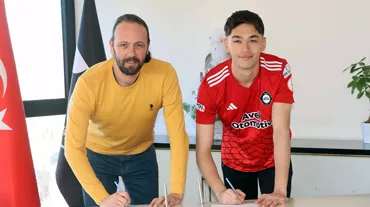 Altay, Ulaş Hasan Özçelik'e 5 yıllık imza attırdı