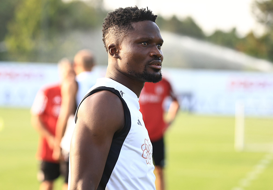 Beşiktaş'ta yeni transferler ilk antrenmanına çıktı