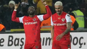 Hataysporlu Christian Atsu için endişeli bekleyiş sürüyor Hataysporlu Christian Atsu için endişeli bekleyiş sürüyor