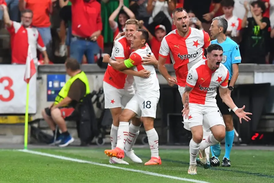 Galatasaray'ın Şampiyonlar Ligi'ndeki muhtemel rakiplerinden biri daha netleşti - 15