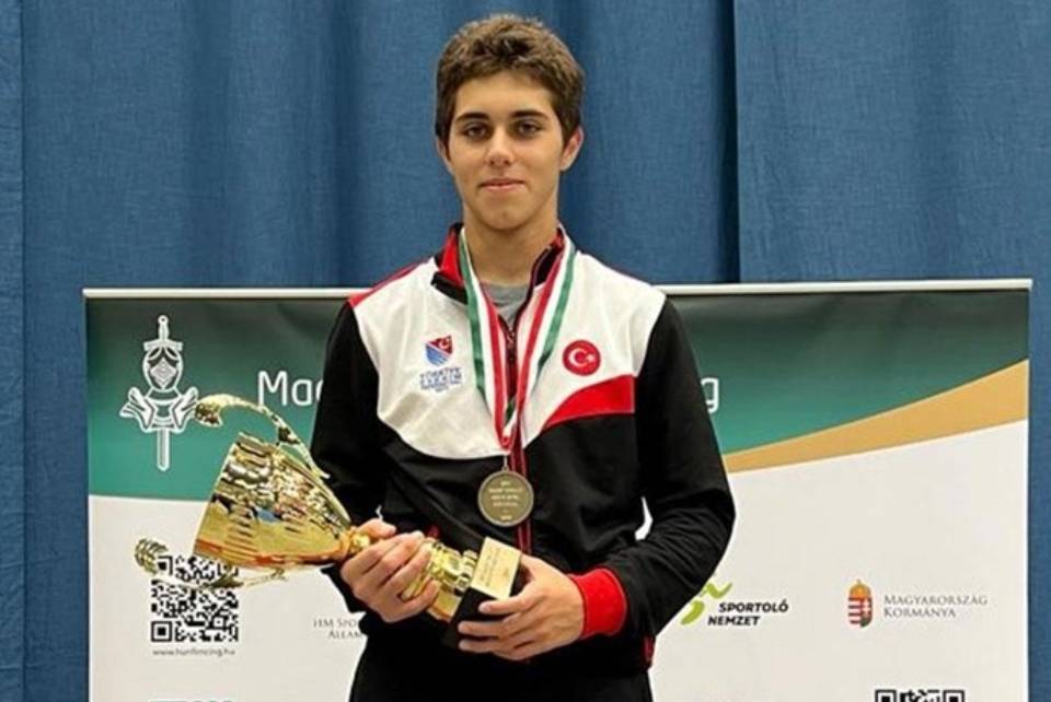 Doruk Erolçevik'ten Danimarka'da altın madalya