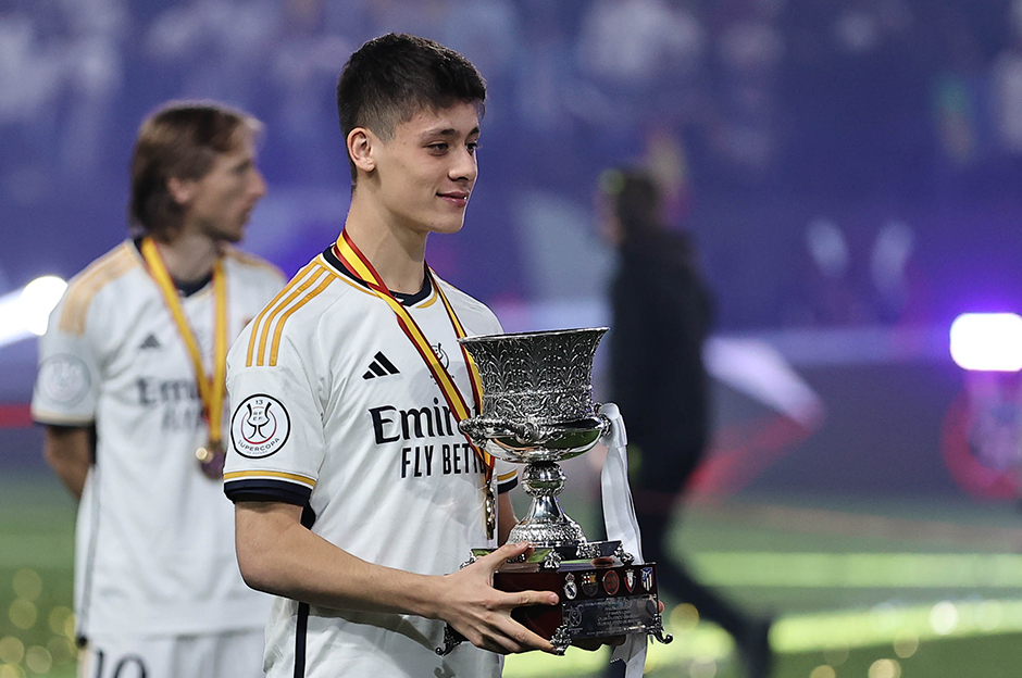 Arda Güler, Real Madrid'deki ilk kupasını kazandı